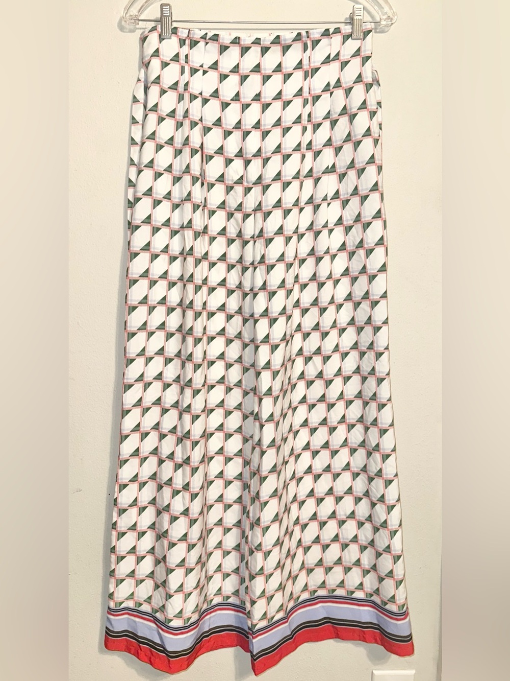 Forever 21 White and Green Geometric Pants Red Trim
